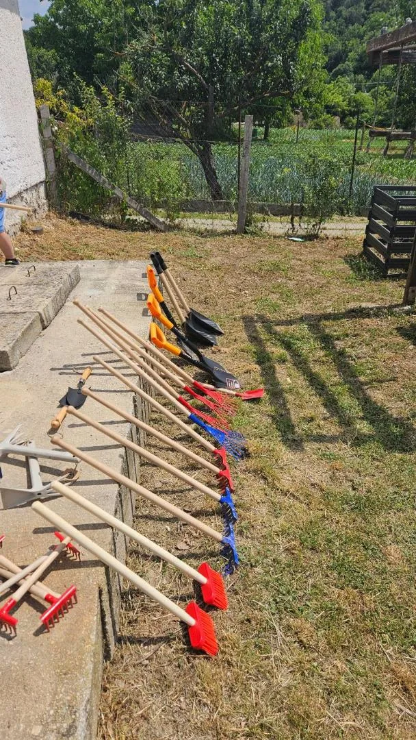 Iskolakerti alapozó