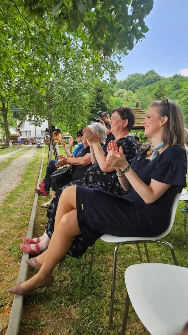 Iskolakerti alapozó